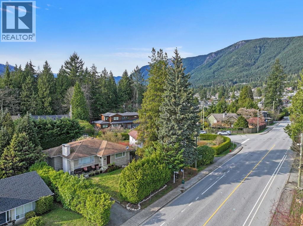 3955 Highland Boulevard, North Vancouver, British Columbia  V7R 2Y7 - Photo 23 - R3093085