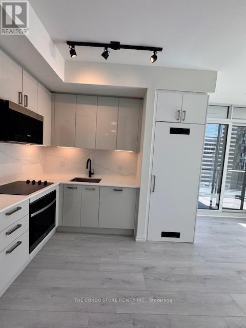 904 - 280 Dundas Street W, Toronto (Kensington-Chinatown), Ontario  M5T 1G2 - Photo 3 - C12816356