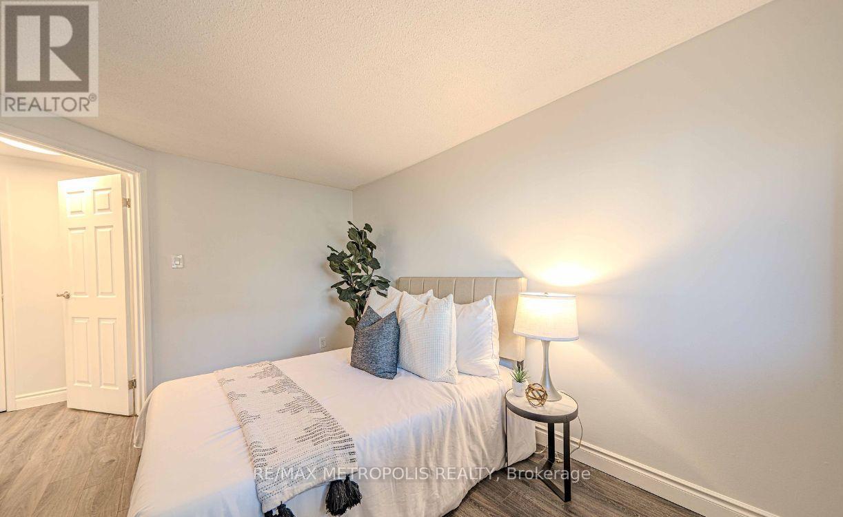 Lower - 378 Daytona Court, Oshawa (Samac), Ontario  L1K 1H9 - Photo 6 - E12816354