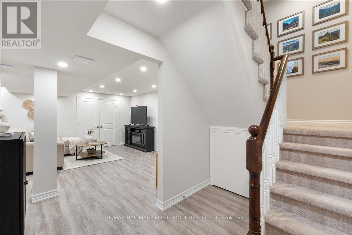 429 Summerpark Crescent, Pickering, Ontario  L1V 7B3 - Photo 33 - E12816364