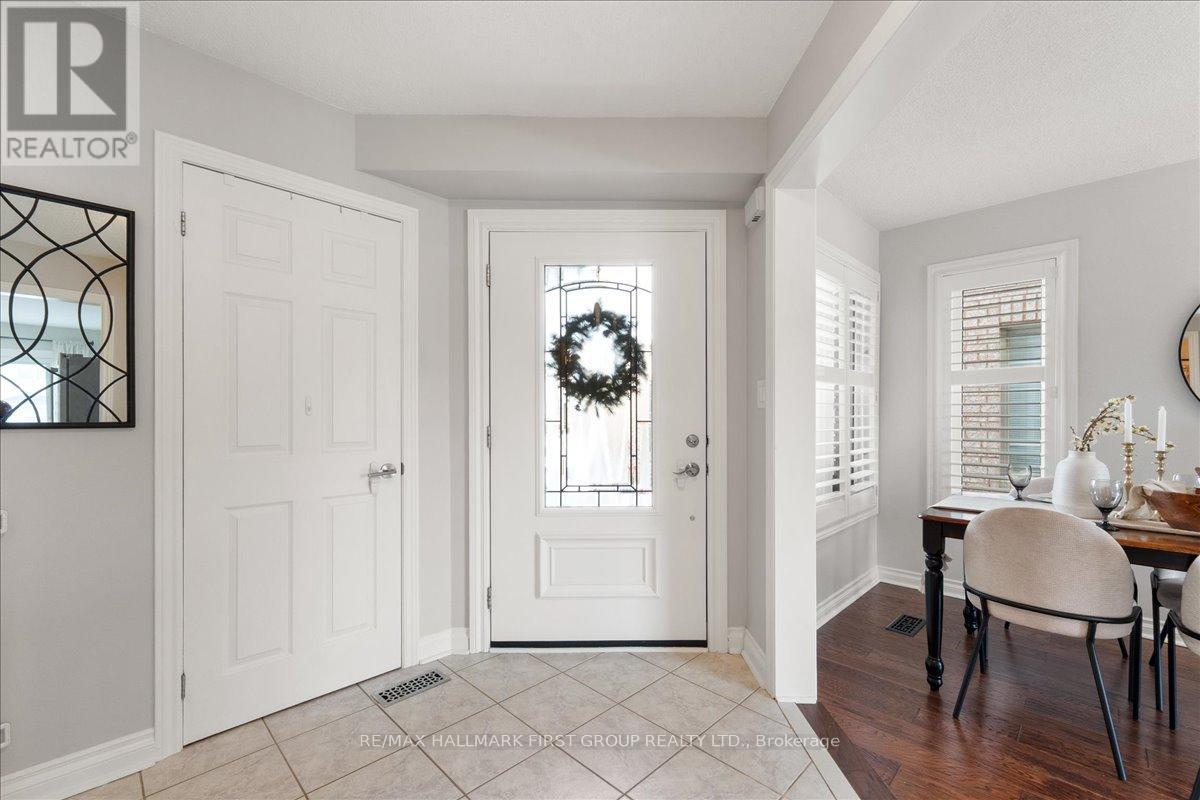 429 Summerpark Crescent, Pickering, Ontario  L1V 7B3 - Photo 5 - E12816364