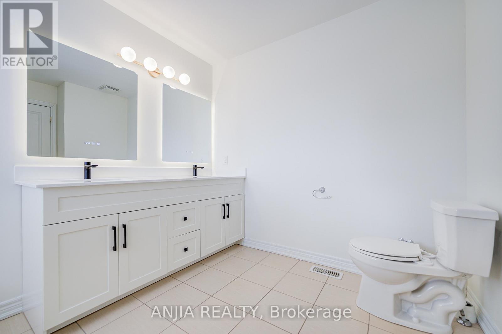 23 Grey Wing Avenue, Georgina, Ontario  L4P 0B7 - Photo 23 - N12816294