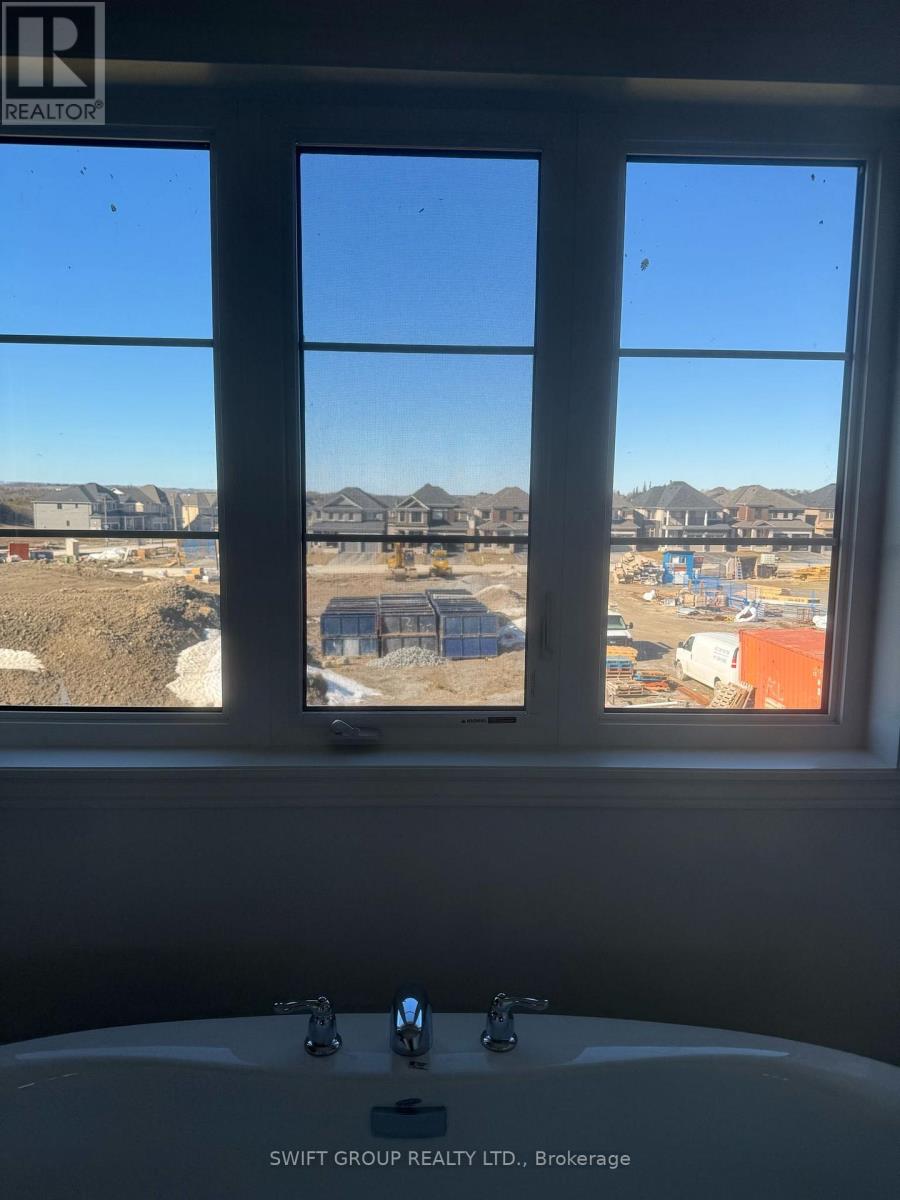 8 Bluebird Boulevard, Adjala-Tosorontio (Colgan), Ontario  L0G 1W0 - Photo 15 - N12816370