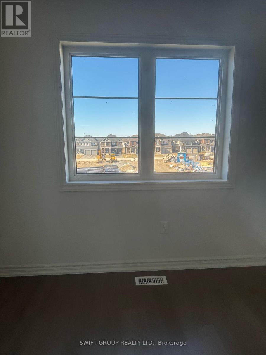 8 Bluebird Boulevard, Adjala-Tosorontio (Colgan), Ontario  L0G 1W0 - Photo 17 - N12816370