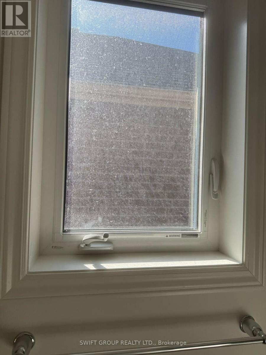 8 Bluebird Boulevard, Adjala-Tosorontio (Colgan), Ontario  L0G 1W0 - Photo 18 - N12816370