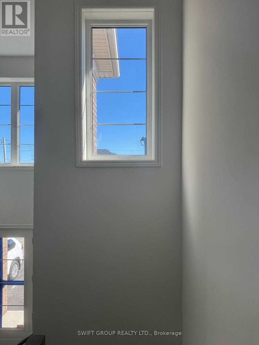 8 Bluebird Boulevard, Adjala-Tosorontio (Colgan), Ontario  L0G 1W0 - Photo 22 - N12816370