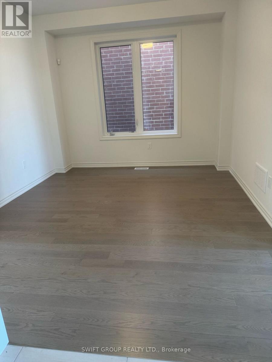 8 Bluebird Boulevard, Adjala-Tosorontio (Colgan), Ontario  L0G 1W0 - Photo 9 - N12816370