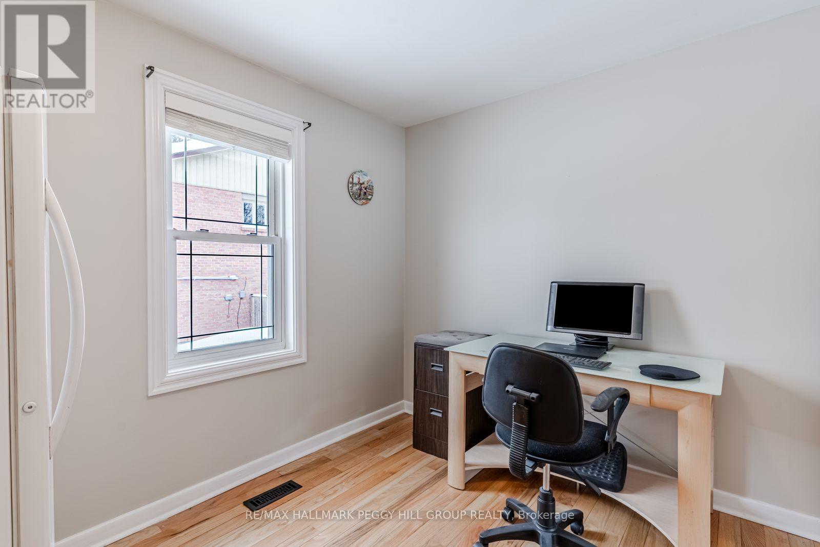 320 Palmer Street, Tay, Ontario  L0K 2C0 - Photo 8 - S12816274