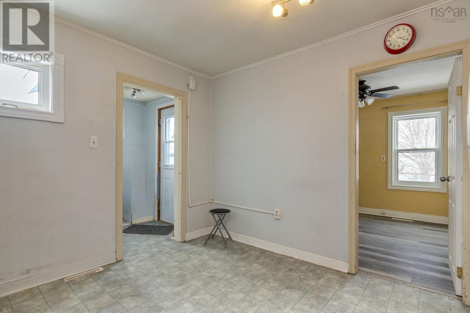 16 High Street, Dartmouth, Nova Scotia  B2W 1G7 - Photo 5 - 202603320