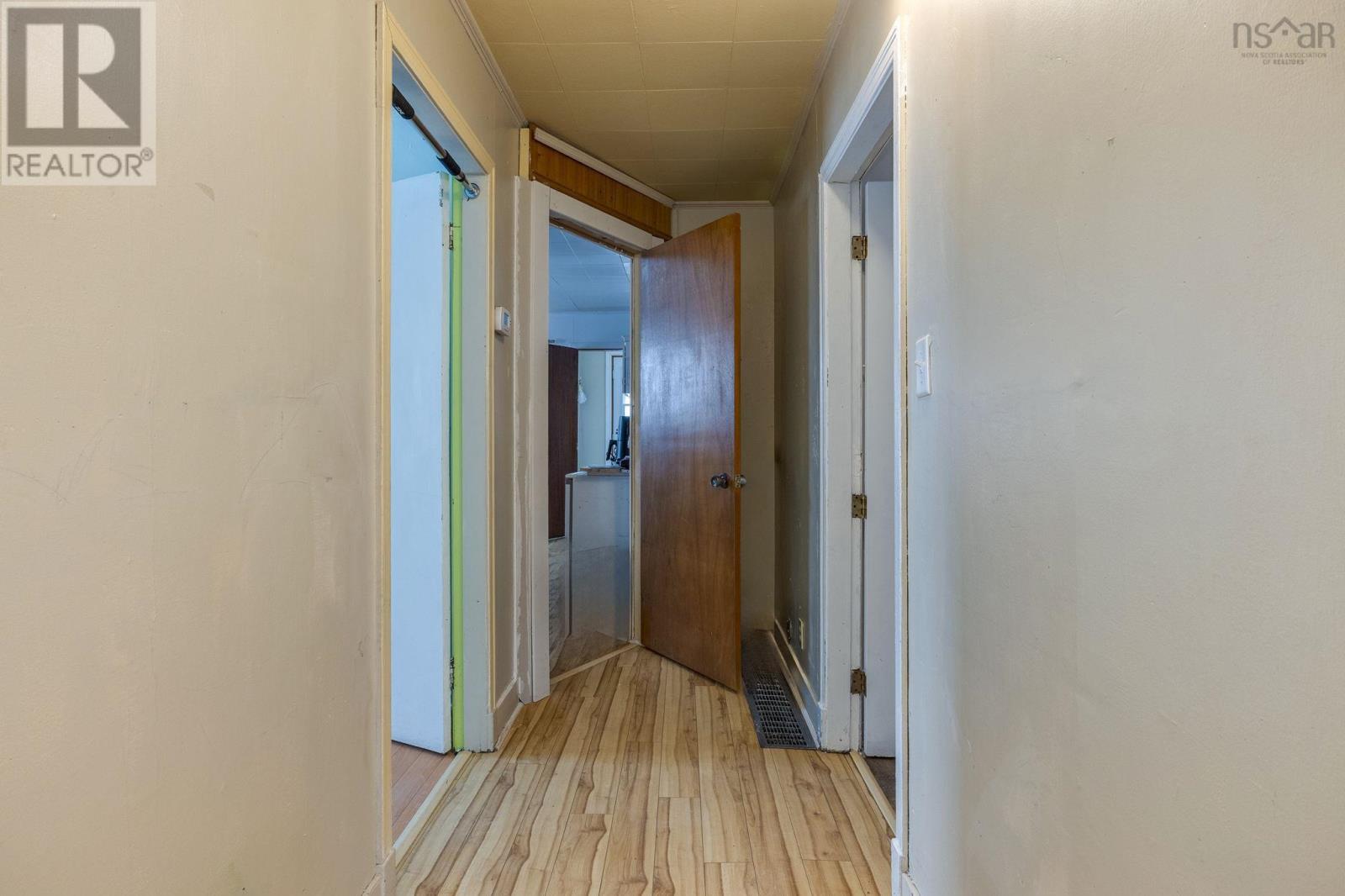 16 High Street, Dartmouth, Nova Scotia  B2W 1G7 - Photo 11 - 202603320