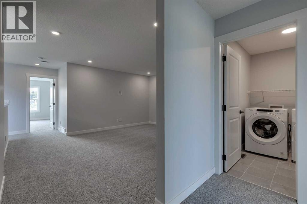 31 Creekstone Green Sw, Calgary, Alberta  T2X 6H6 - Photo 23 - A2284189