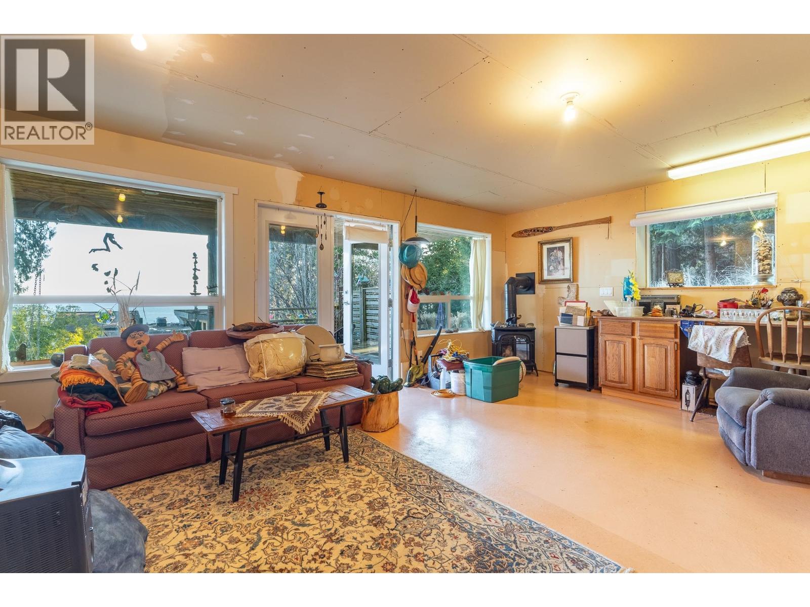 1051 Gower Point Road, Gibsons, British Columbia  V0N 1V3 - Photo 26 - R3092421