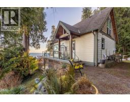 1051 GOWER POINT ROAD, Gibsons, British Columbia