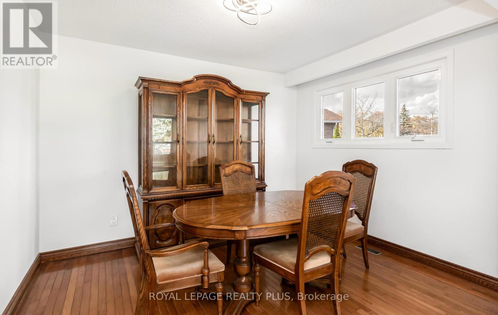 Upper - 2844 Kingsberry Crescent, Mississauga, Ontario  L5B 2K9 - Photo 17 - W12816298