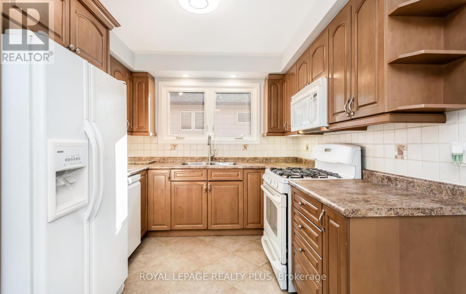 Upper - 2844 Kingsberry Crescent, Mississauga, Ontario  L5B 2K9 - Photo 24 - W12816298