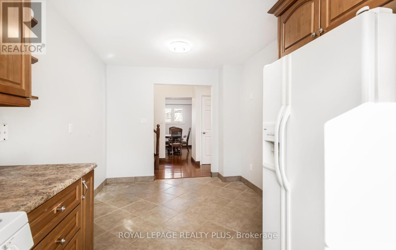 Upper - 2844 Kingsberry Crescent, Mississauga, Ontario  L5B 2K9 - Photo 27 - W12816298