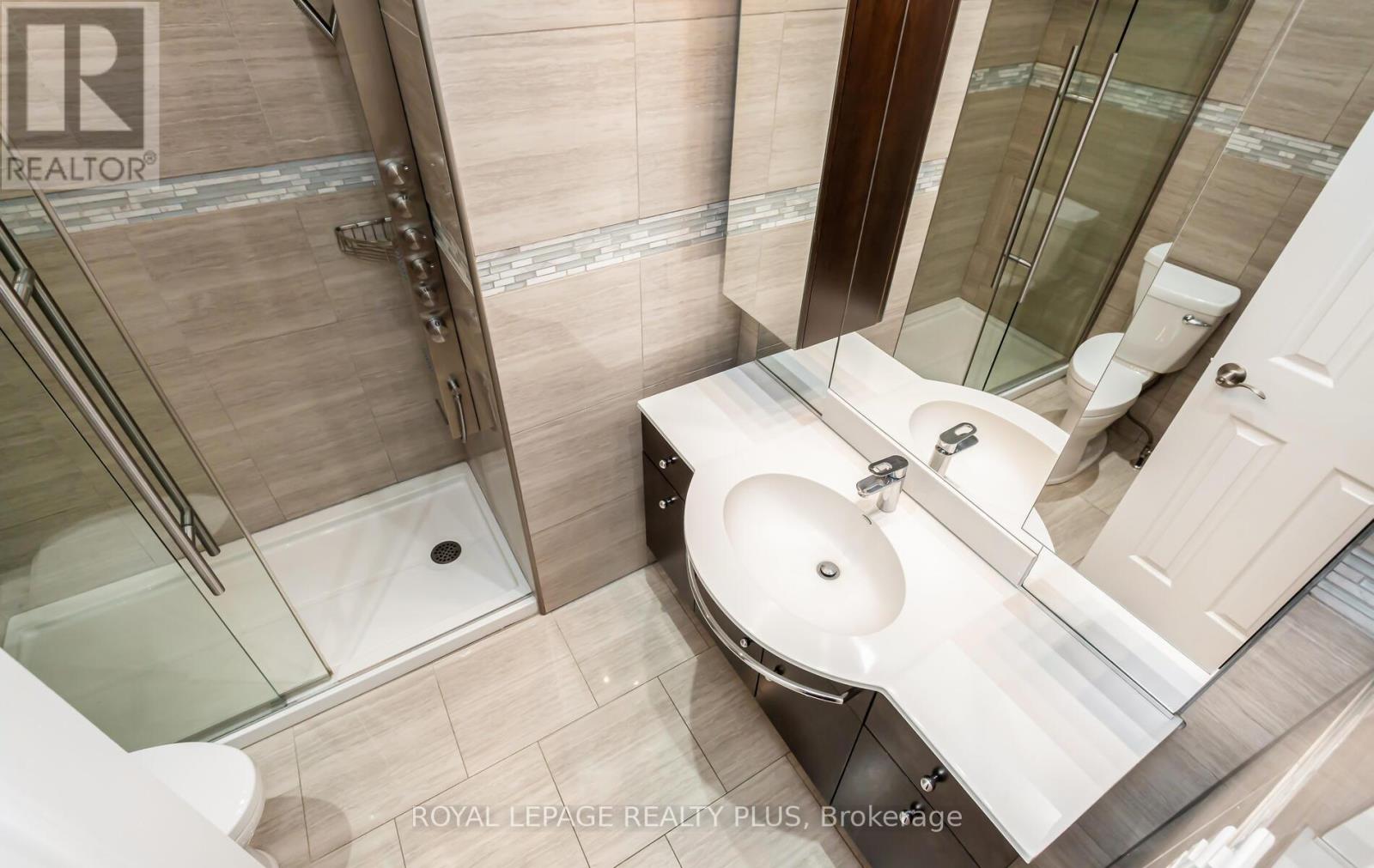 Upper - 2844 Kingsberry Crescent, Mississauga, Ontario  L5B 2K9 - Photo 41 - W12816298