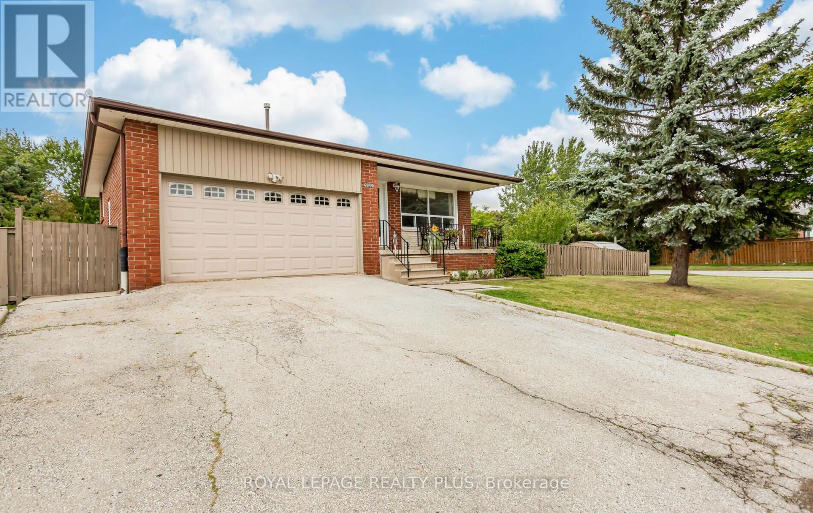 Upper - 2844 Kingsberry Crescent, Mississauga, Ontario  L5B 2K9 - Photo 5 - W12816298