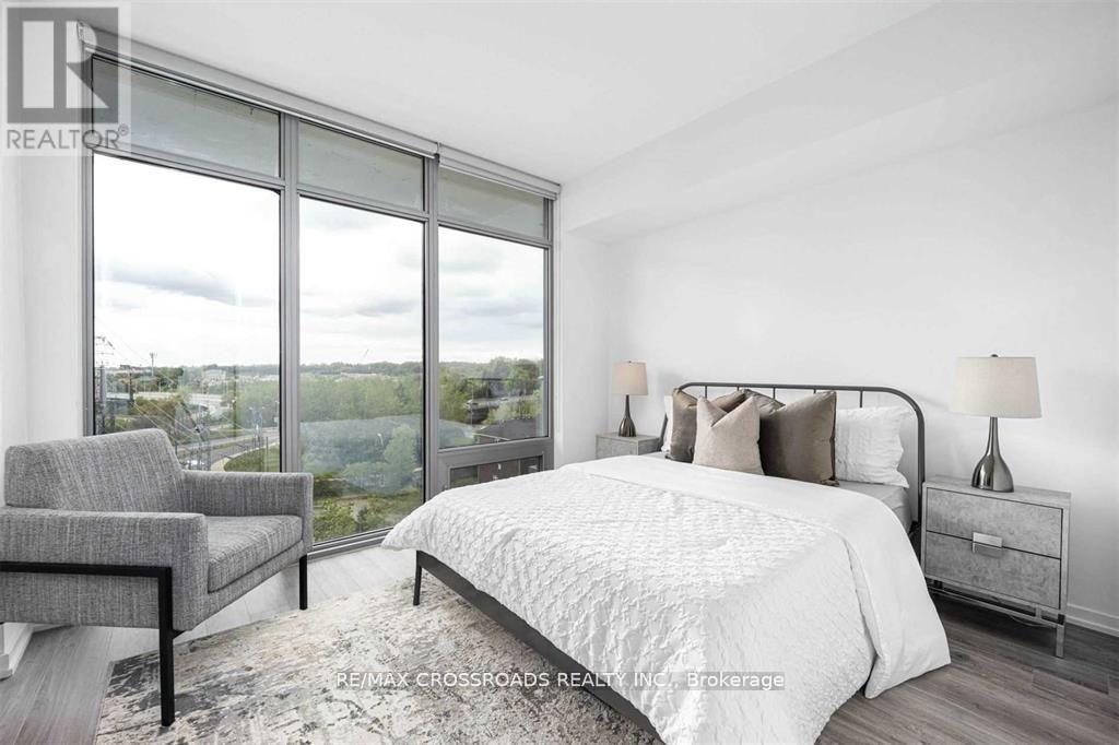 603 - 105 The Queensway Way, Toronto, Ontario  M6S 5B5 - Photo 10 - W12816318