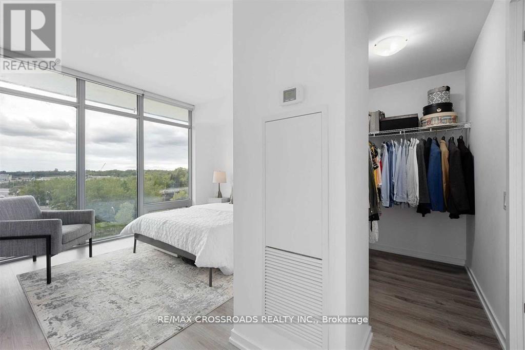 603 - 105 The Queensway Way, Toronto, Ontario  M6S 5B5 - Photo 12 - W12816318