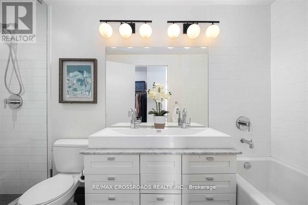 603 - 105 The Queensway Way, Toronto, Ontario  M6S 5B5 - Photo 13 - W12816318