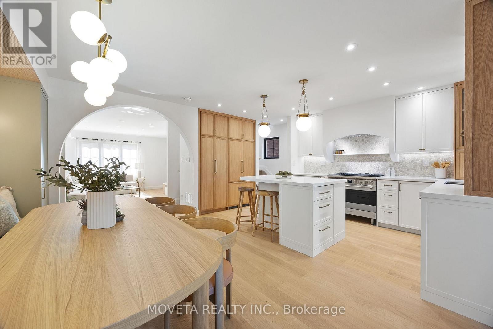 4 Mahoney Avenue, Toronto, Ontario  M6M 2H4 - Photo 21 - W12816320