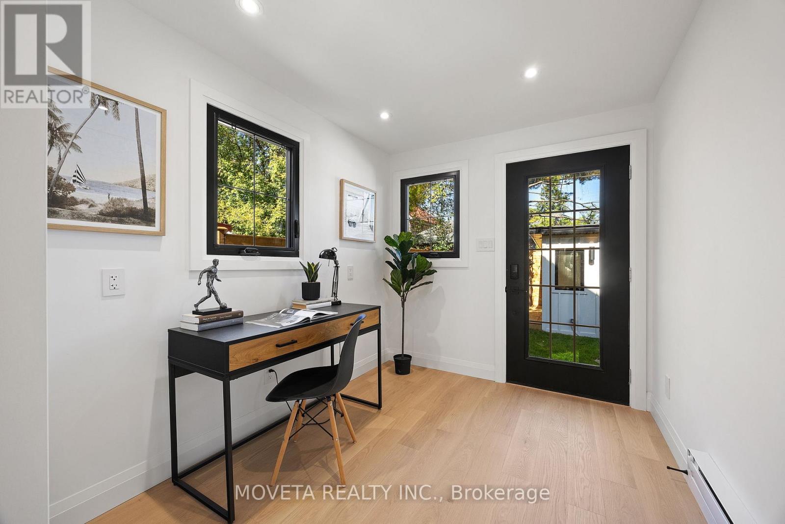 4 Mahoney Avenue, Toronto, Ontario  M6M 2H4 - Photo 22 - W12816320