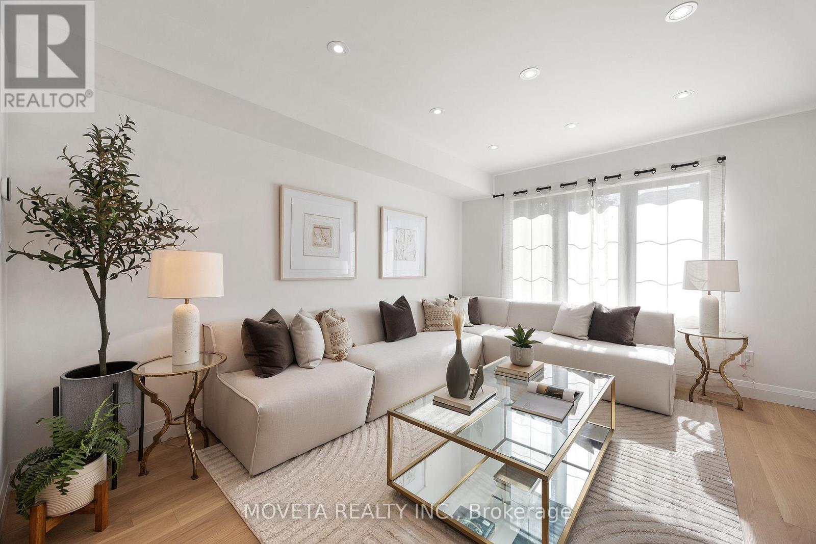 4 Mahoney Avenue, Toronto, Ontario  M6M 2H4 - Photo 8 - W12816320