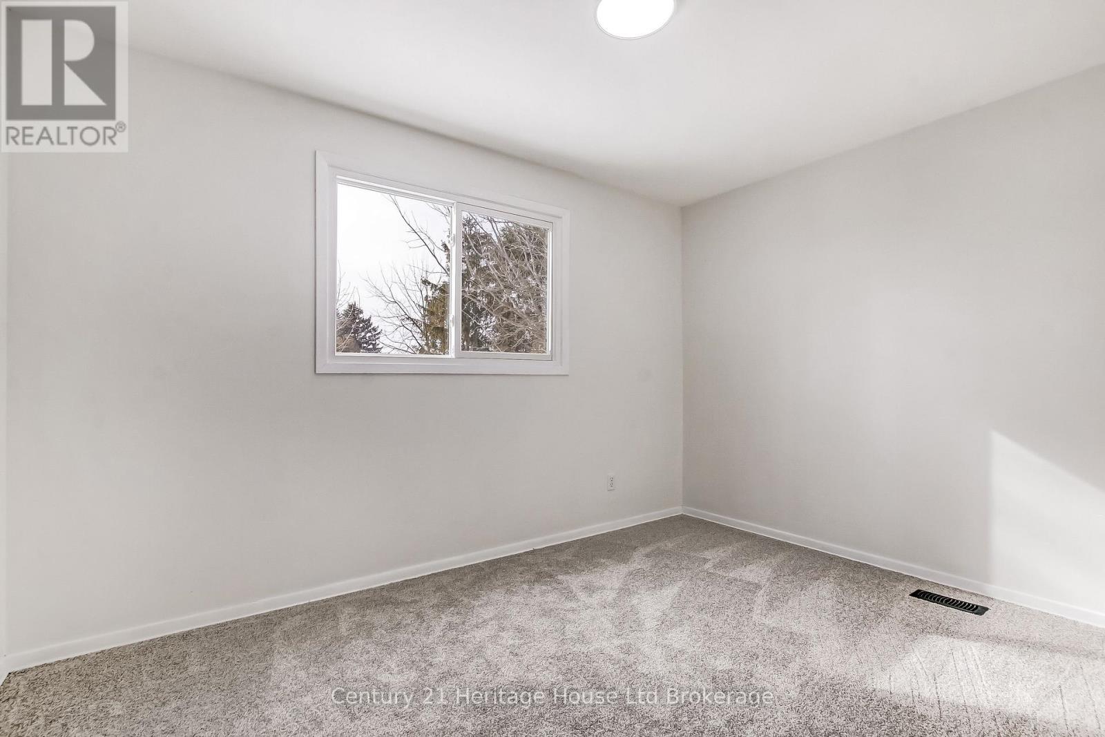 408 Manitoba Road, Woodstock, Ontario  N4S 8N8 - Photo 16 - X12816376