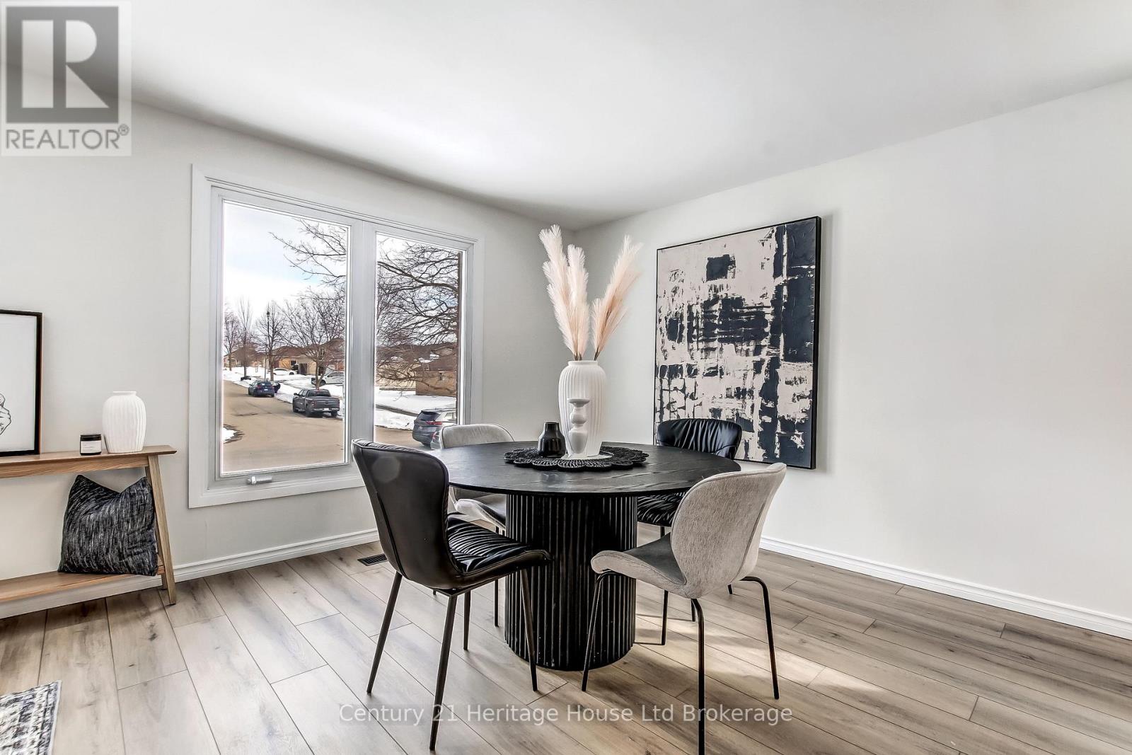 408 Manitoba Road, Woodstock, Ontario  N4S 8N8 - Photo 7 - X12816376