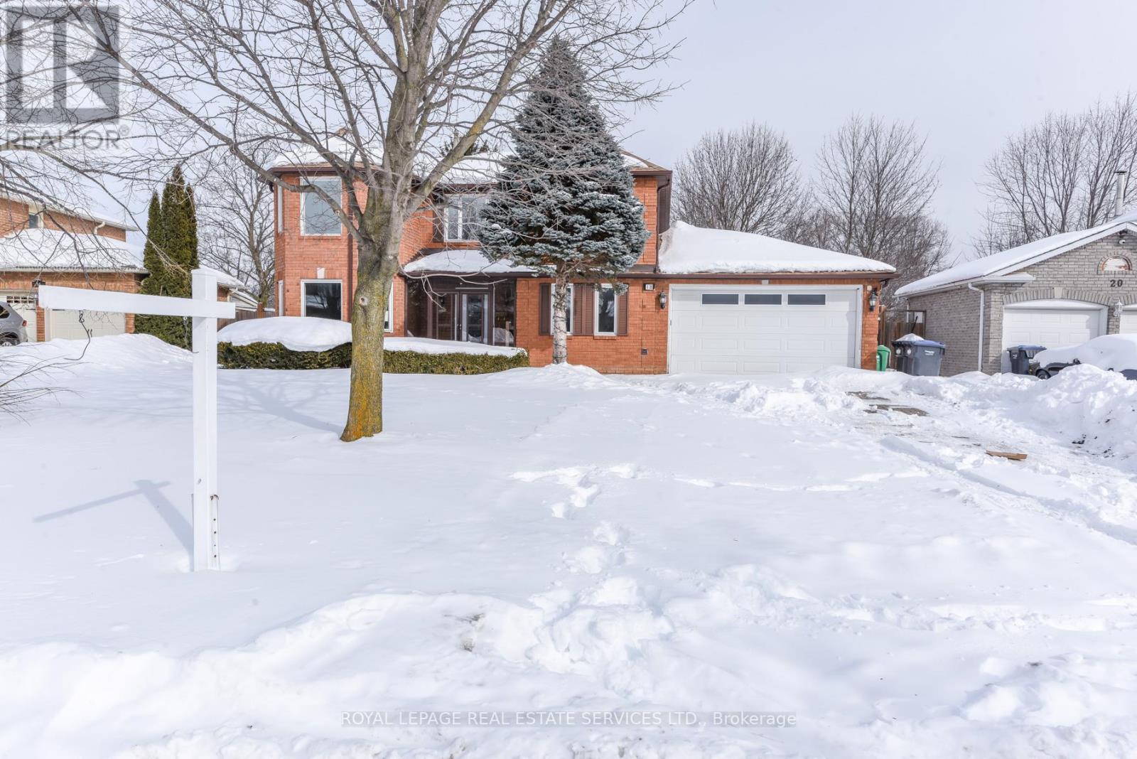18 TREMONT COURT, Brampton, Ontario