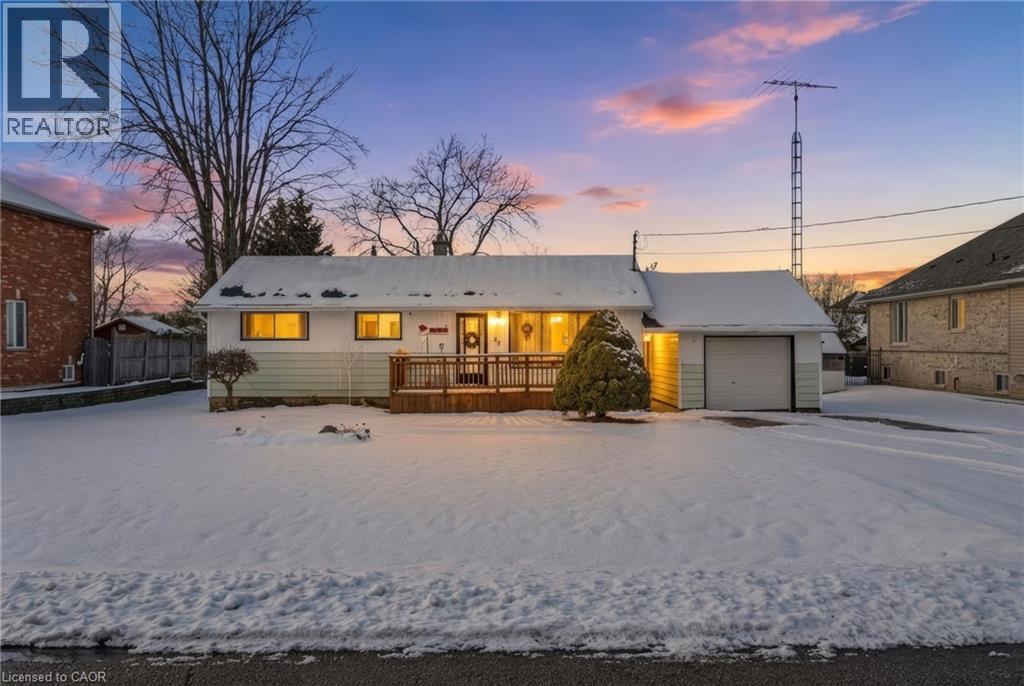 29 Leckie Avenue, Stoney Creek, Ontario  L8J 2S7 - Photo 4 - 40807414