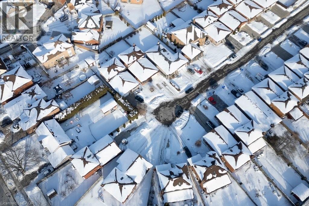 42 Lasila Court, Hamilton, Ontario  L9C 7B6 - Photo 41 - 40807285