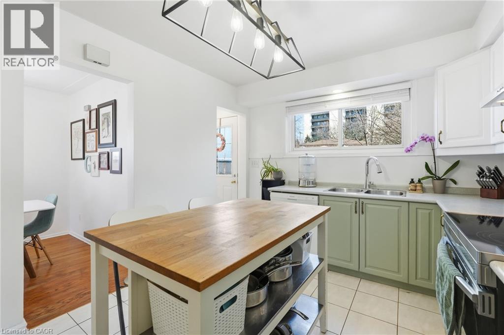 130 Riverdale Drive, Hamilton, Ontario  L8E 1K4 - Photo 12 - 40806708