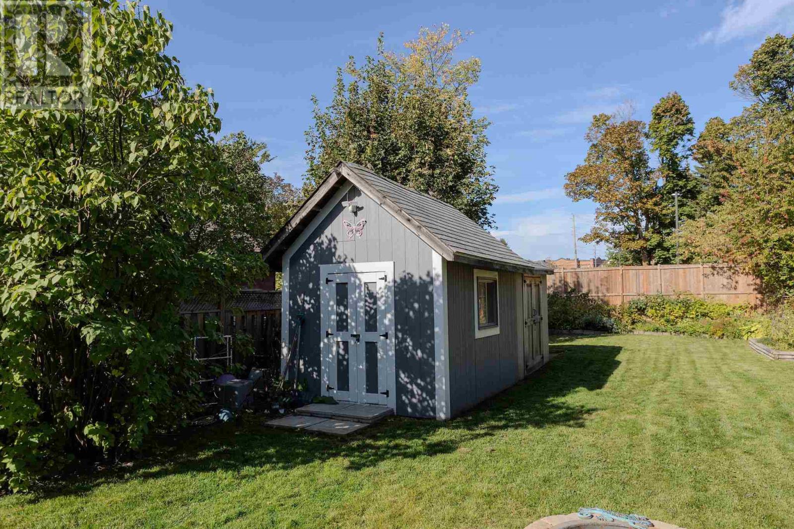 137 Pilgrim St, Sault Ste. Marie, Ontario  P6A 3E8 - Photo 6 - SM253344