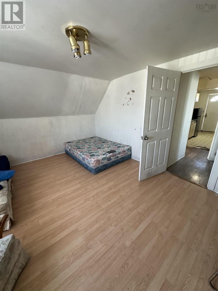 859 Victoria Road, Whitney Pier, Nova Scotia  B1N 1J9 - Photo 7 - 202603322