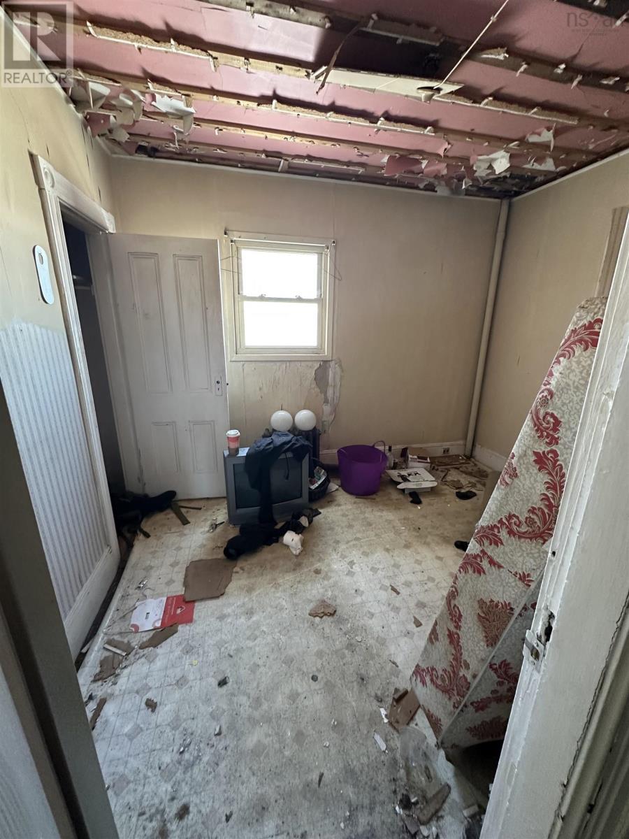 859 Victoria Road, Whitney Pier, Nova Scotia  B1N 1J9 - Photo 13 - 202603322