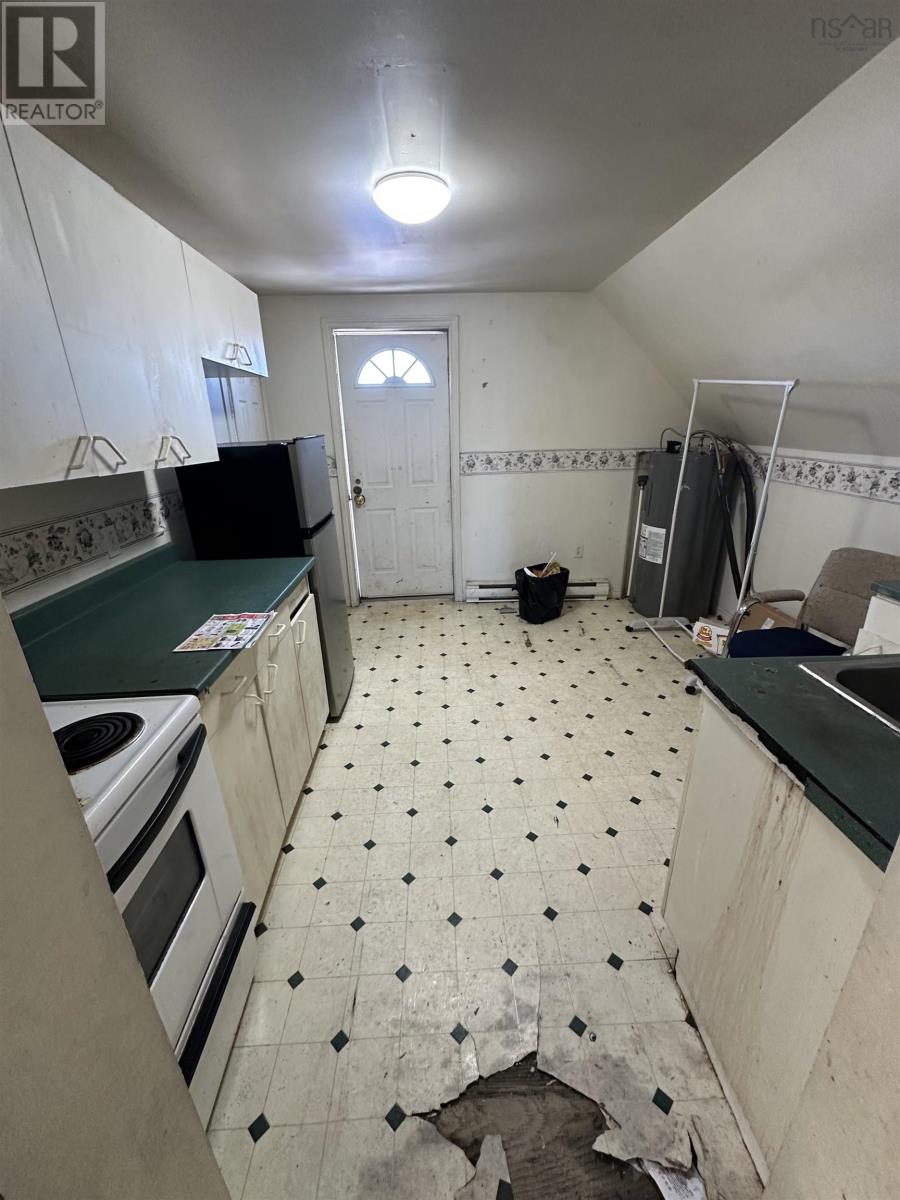 859 Victoria Road, Whitney Pier, Nova Scotia  B1N 1J9 - Photo 3 - 202603322