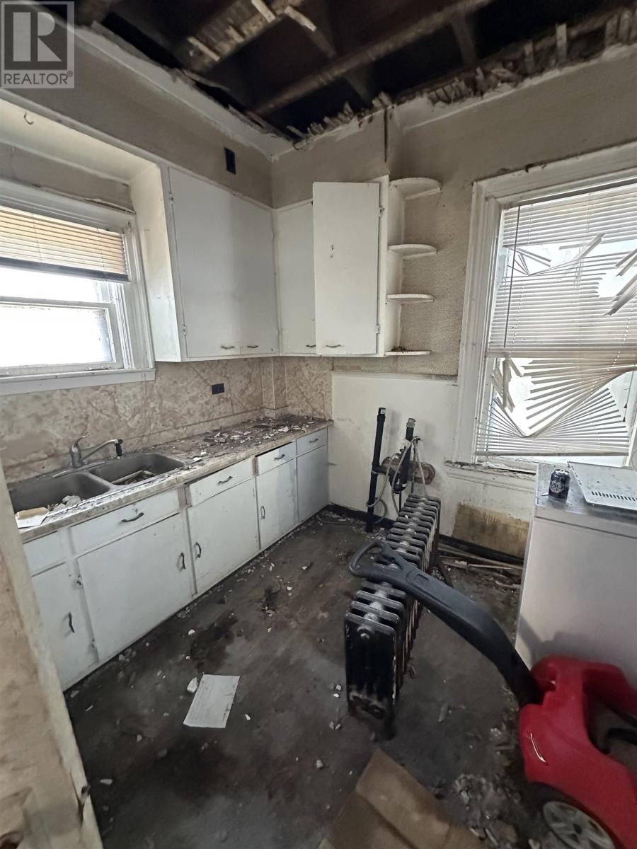 859 Victoria Road, Whitney Pier, Nova Scotia  B1N 1J9 - Photo 9 - 202603322