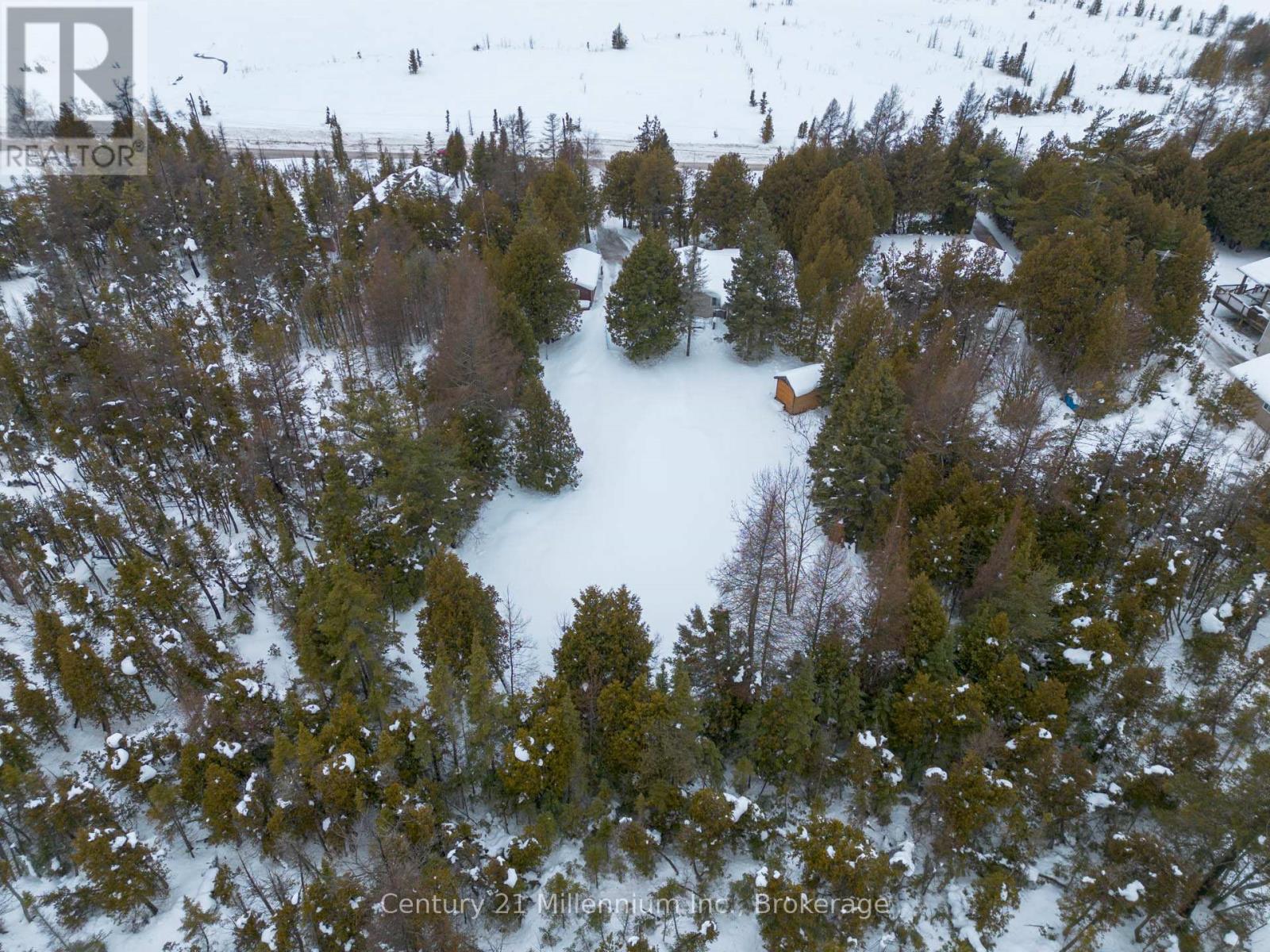 465 Shoreline Avenue, South Bruce Peninsula, Ontario  N0H 2T0 - Photo 11 - X12816496