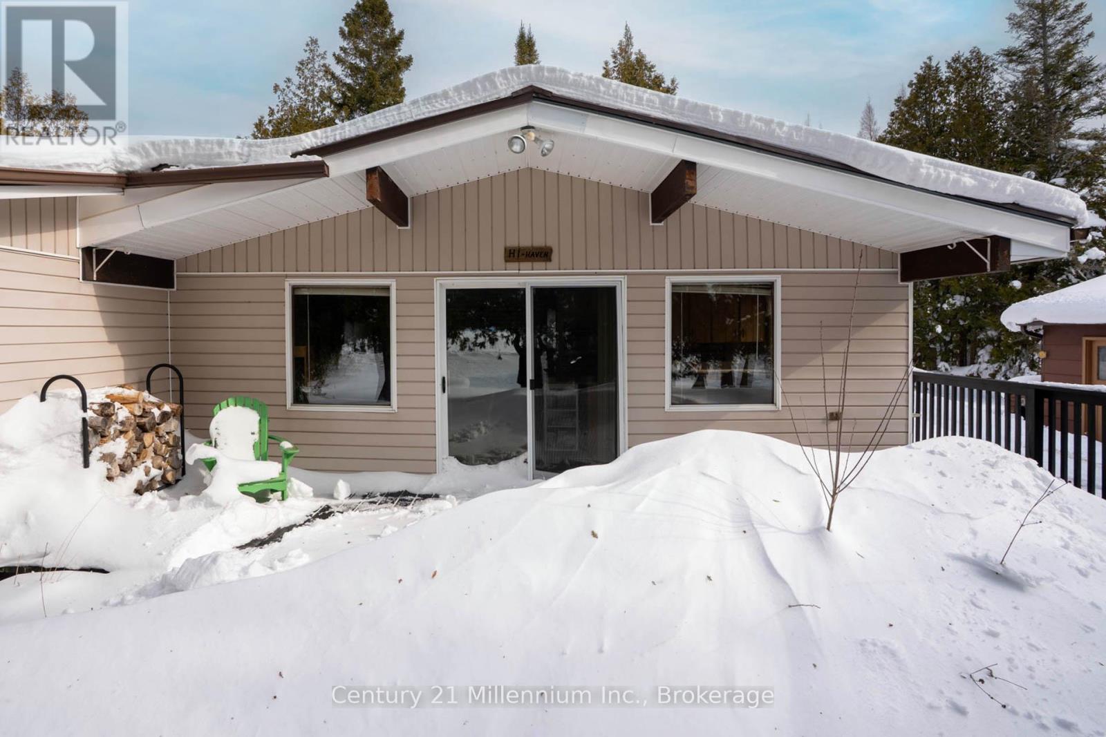 465 Shoreline Avenue, South Bruce Peninsula, Ontario  N0H 2T0 - Photo 4 - X12816496