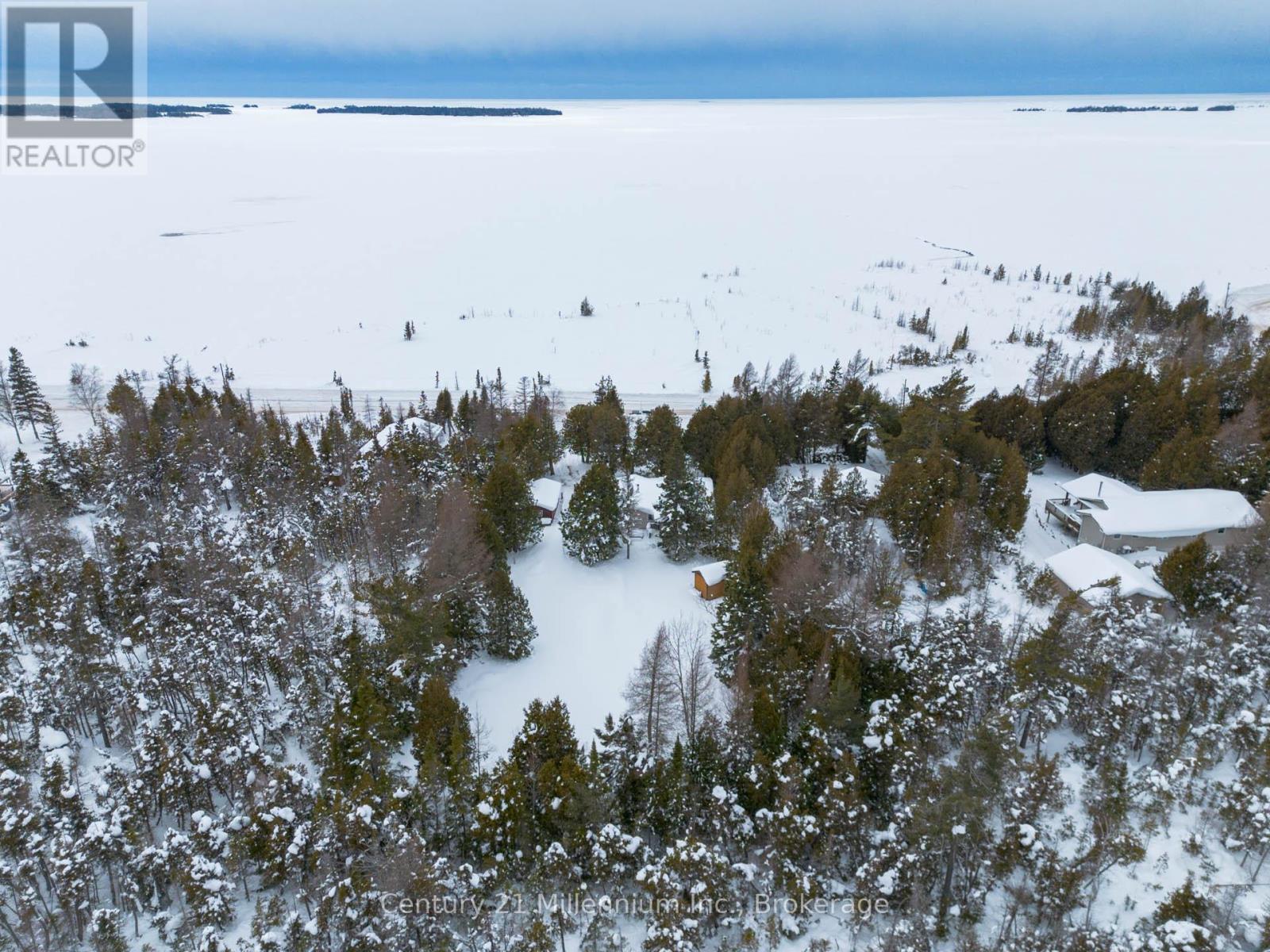 465 Shoreline Avenue, South Bruce Peninsula, Ontario  N0H 2T0 - Photo 6 - X12816496