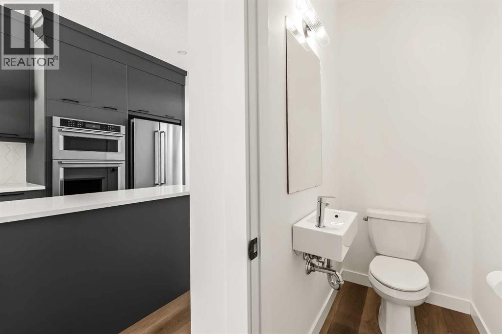 2533 Sovereign Crescent Sw, Calgary, Alberta  T3C 3Y3 - Photo 12 - A2279495