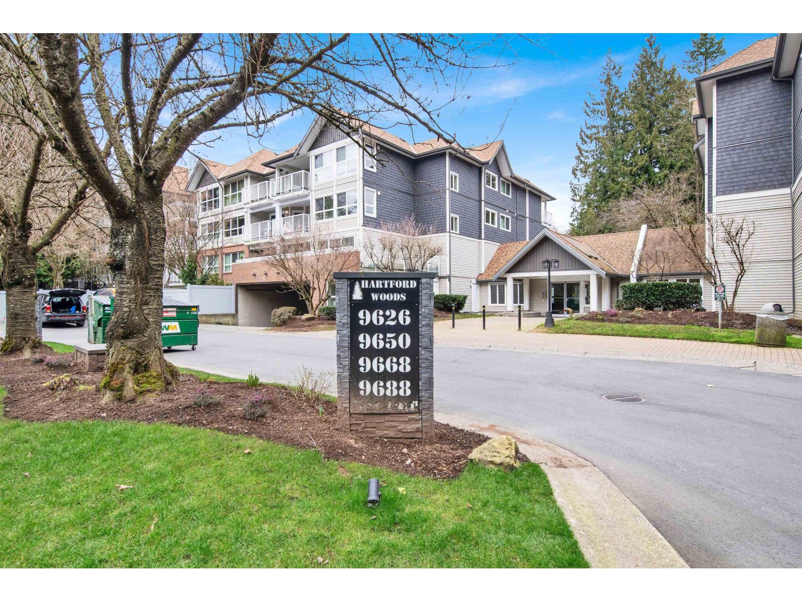 215 9626 148 Street, Surrey, British Columbia  V3R 0W2 - Photo 1 - R3093117