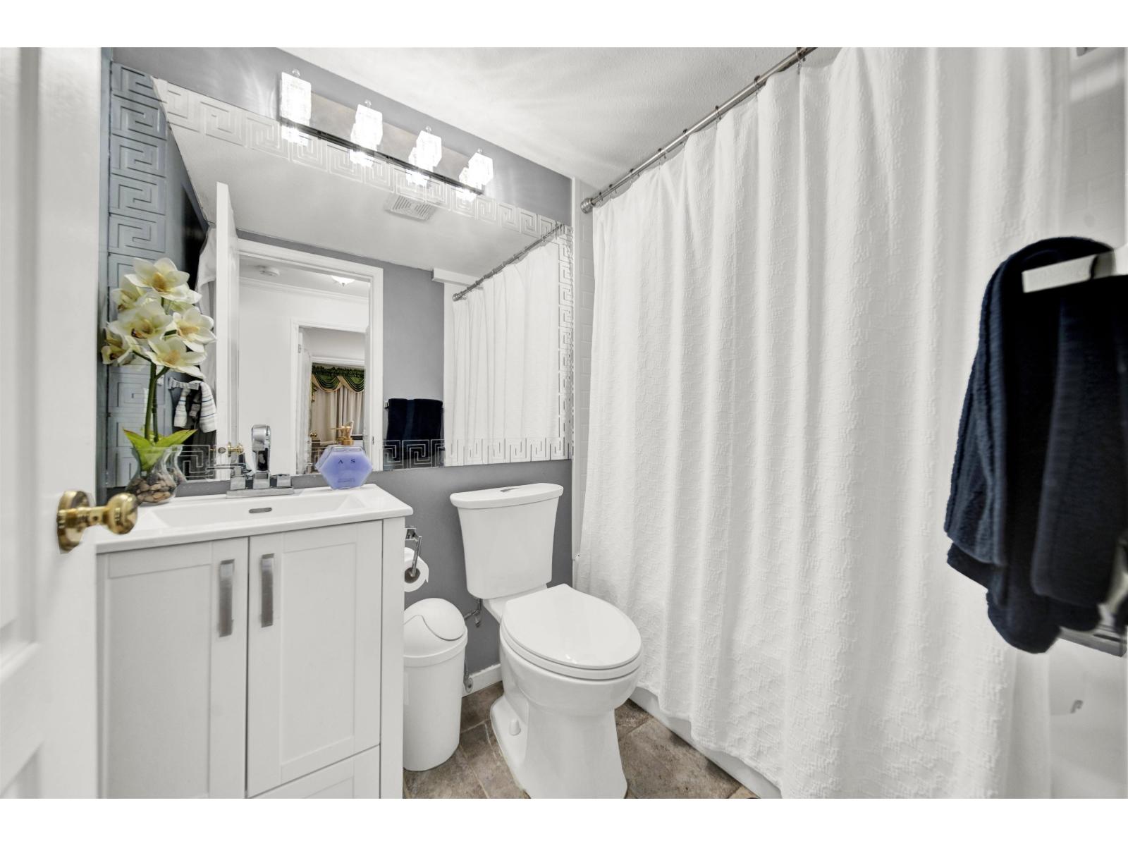 215 9626 148 Street, Surrey, British Columbia  V3R 0W2 - Photo 21 - R3093117