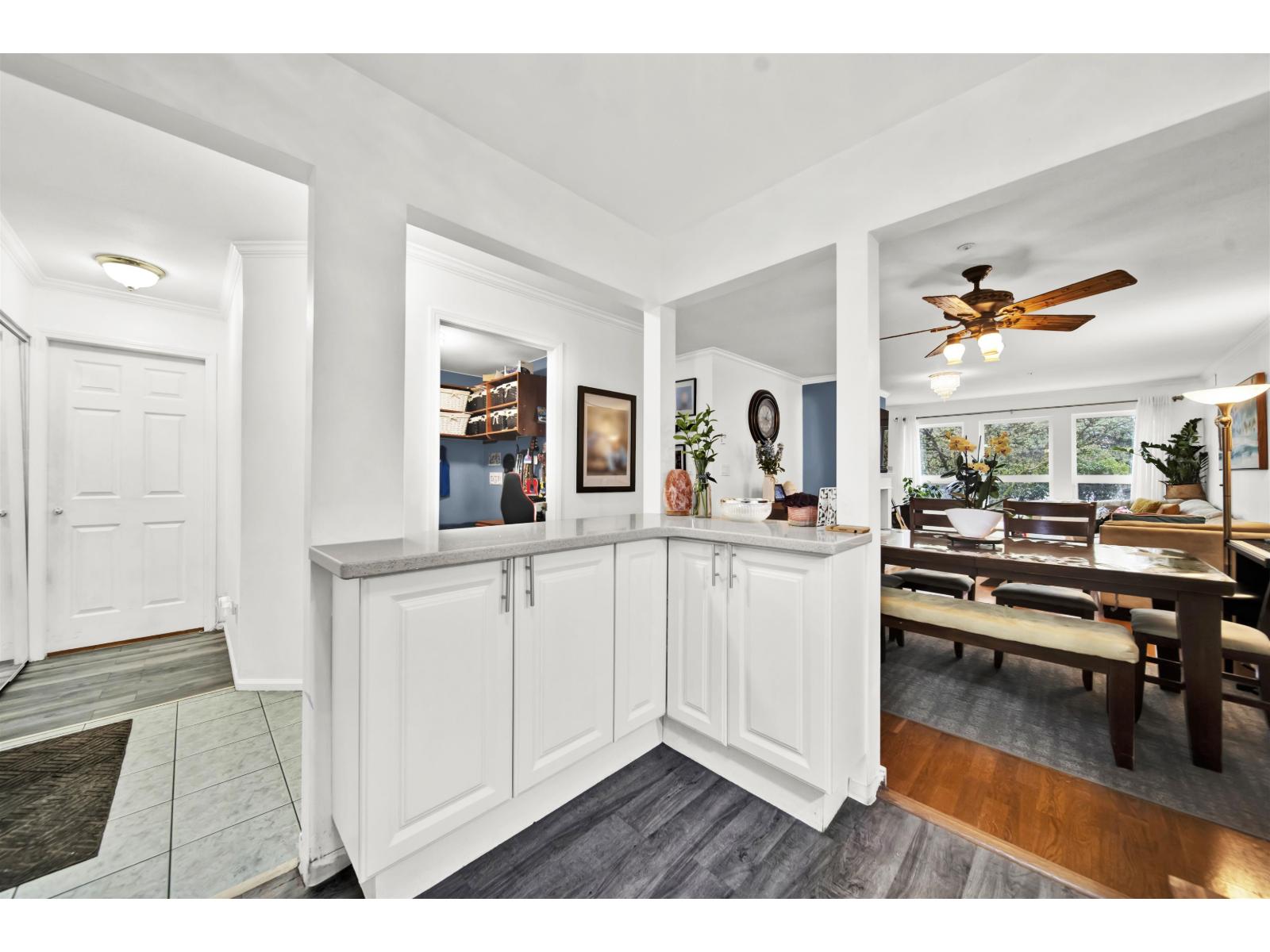 215 9626 148 Street, Surrey, British Columbia  V3R 0W2 - Photo 7 - R3093117