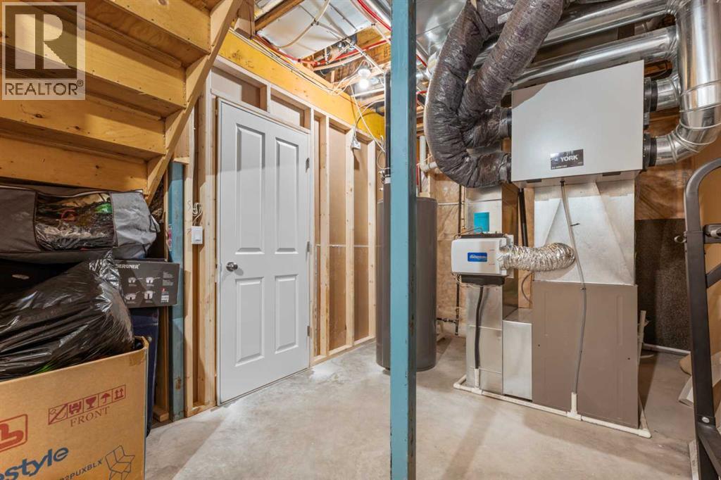 28 Panton Court Nw, Calgary, Alberta  T3K 0X2 - Photo 24 - A2280273