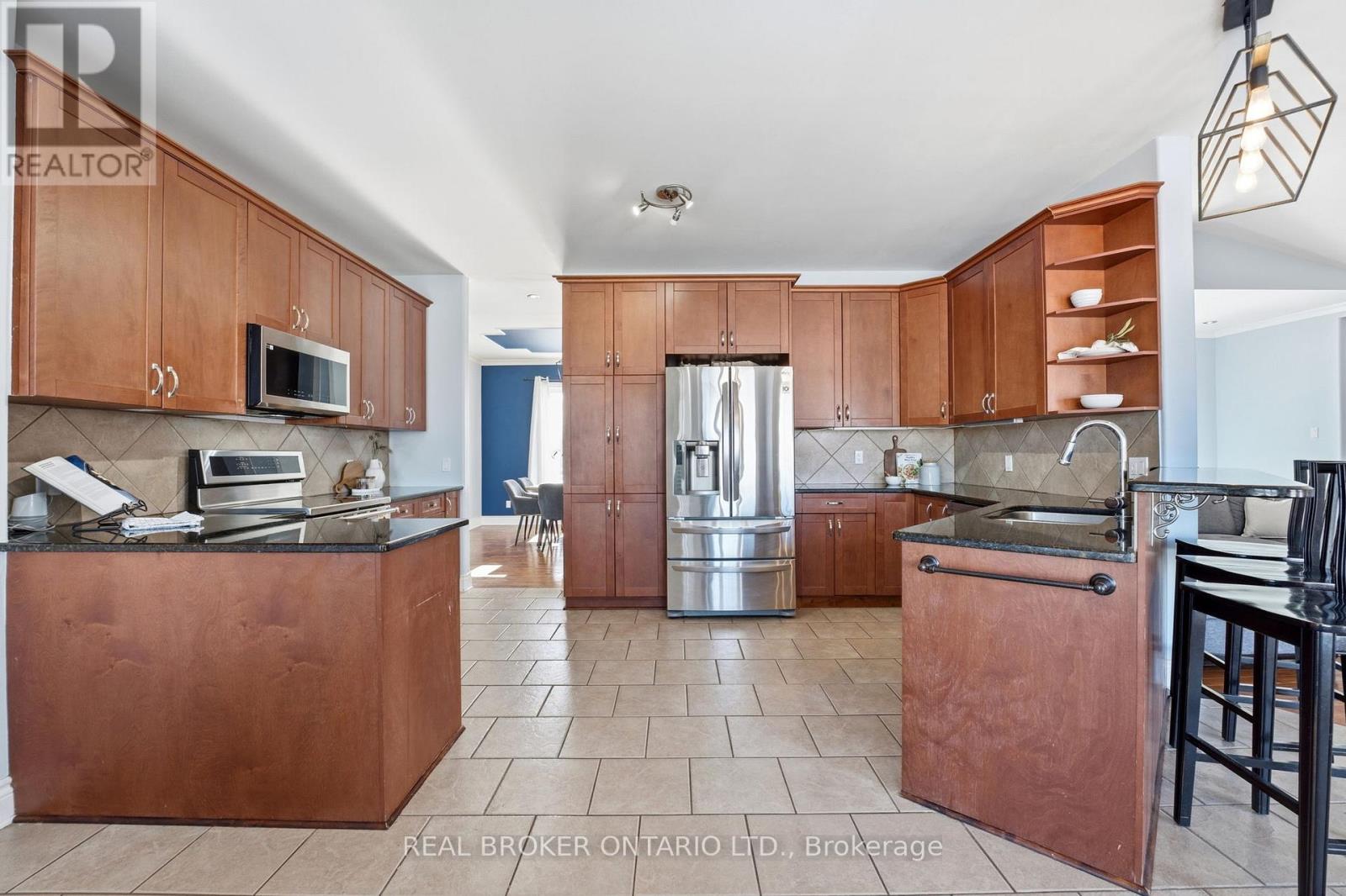 933 Craig Road, North Grenville, Ontario  K0G 1S0 - Photo 13 - X12816444