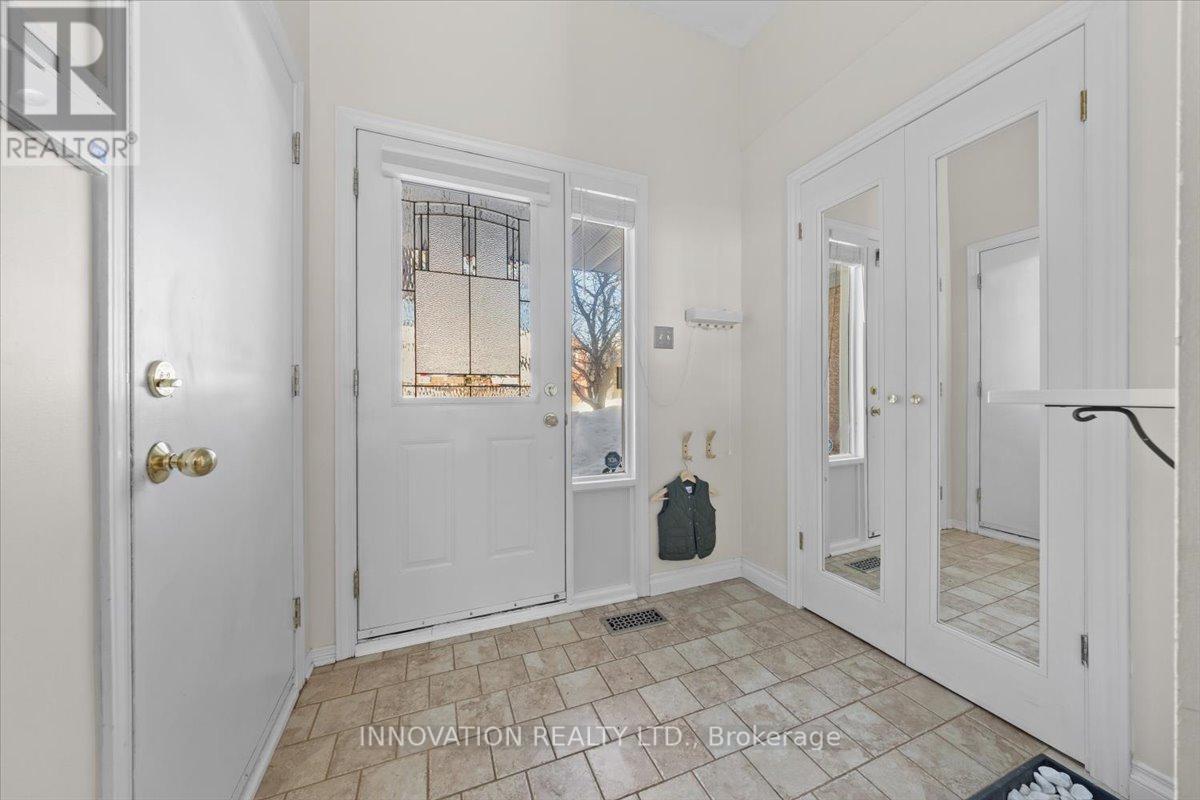 4 Sheppard's Glen Avenue, Ottawa, Ontario  K2M 2M7 - Photo 3 - X12816532