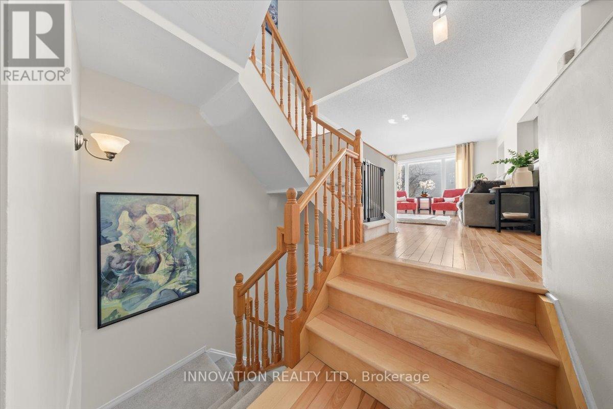 4 Sheppard's Glen Avenue, Ottawa, Ontario  K2M 2M7 - Photo 6 - X12816532